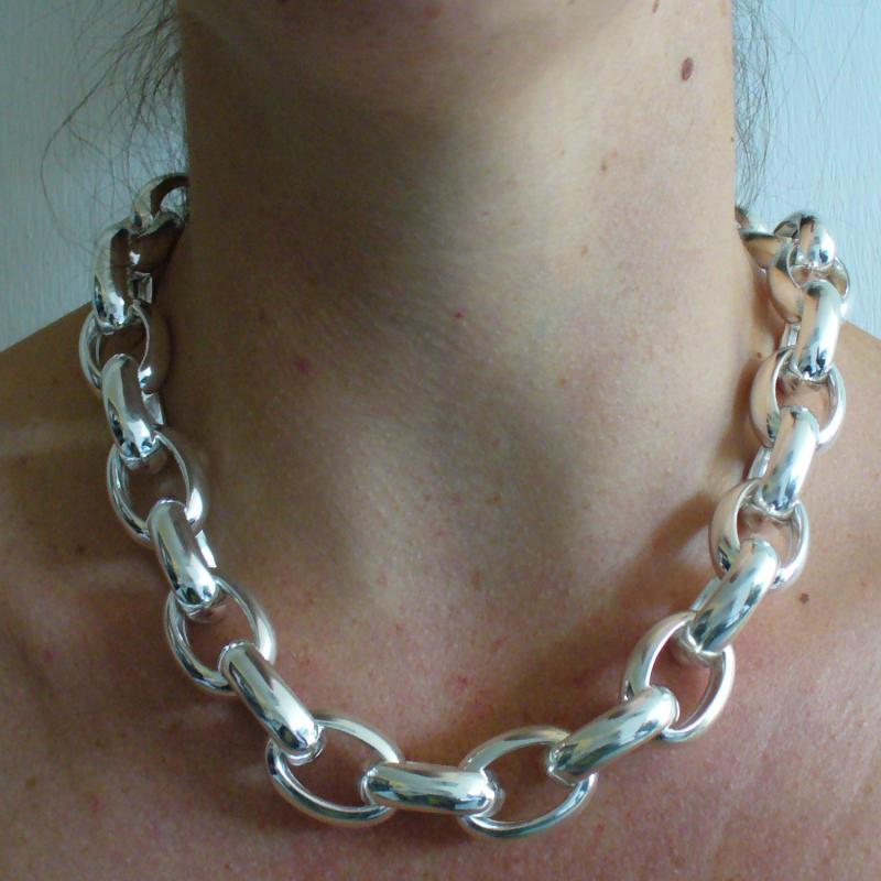 Sterling silver oval rolo link necklace