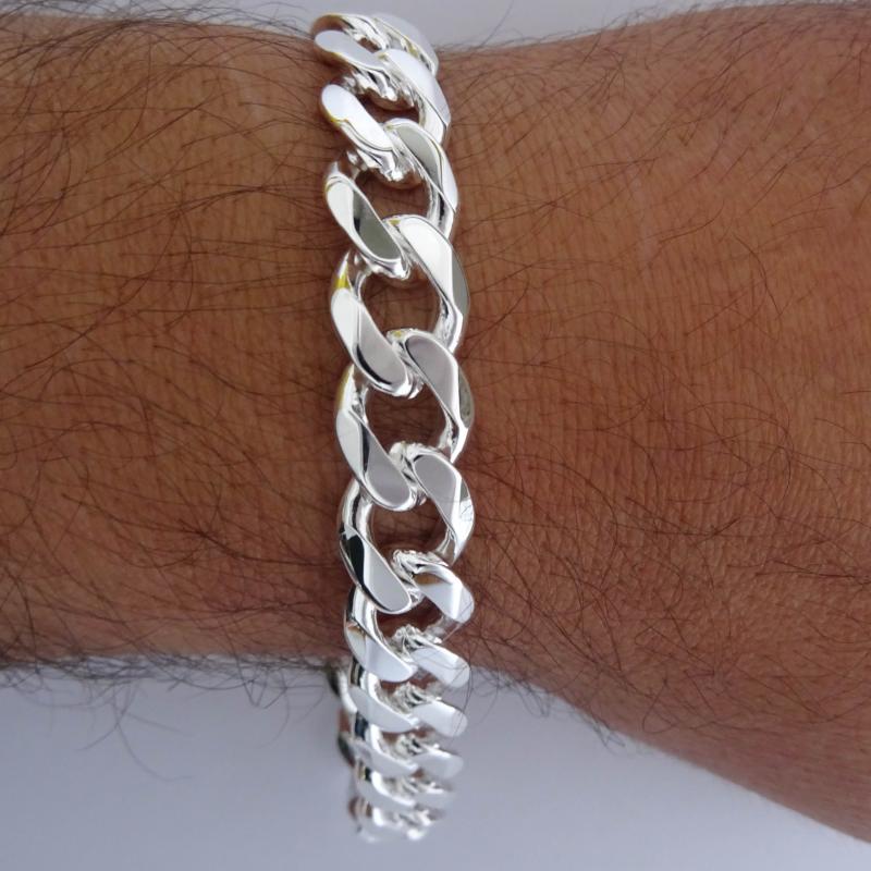 Unoaerre Orlandini argento e corallo | Charm bracelet, Jewelry, Bracelets